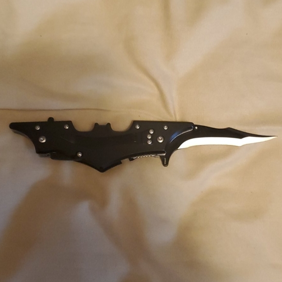 Batman Knife - Picture 4 of 6